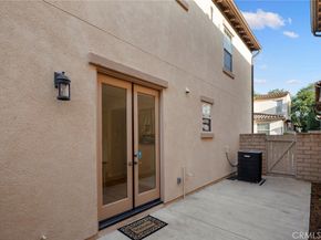 102 Spanish Lace, Irvine CA 92620