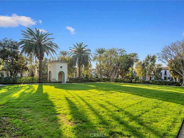 102 Spanish Lace, Irvine CA 92620