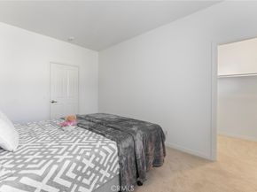 102 Spanish Lace, Irvine CA 92620