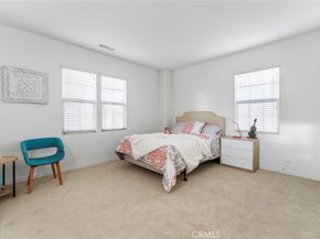 102 Spanish Lace, Irvine CA 92620