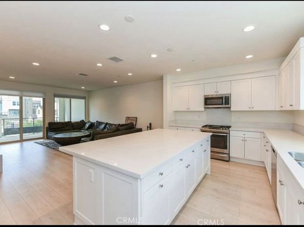 175 Frame, Irvine CA 92618