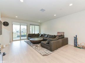 175 Frame, Irvine CA 92618