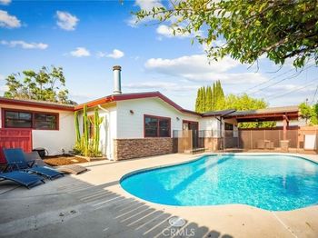 1944 W Lullaby Lane