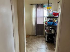 913 E 87th Street, Los Angeles CA 90002