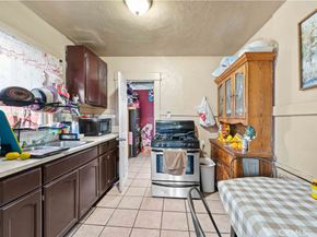 873 W Vernon, Los Angeles CA 90037