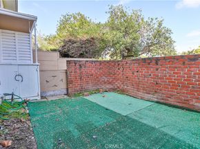 5389 Village, Los Angeles CA 90016