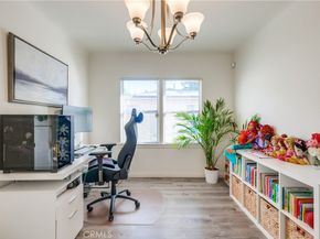 2709 E Van Buren, Long Beach CA 90810