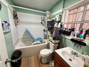 1016 W 51st Place, Los Angeles CA 90037