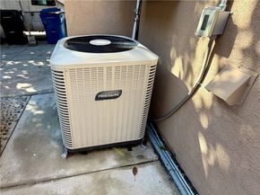 1016 W 51st Place, Los Angeles CA 90037