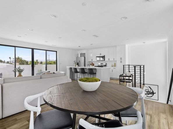 4136 1/2 Normal Avenue 1/2, Los Angeles CA 90029