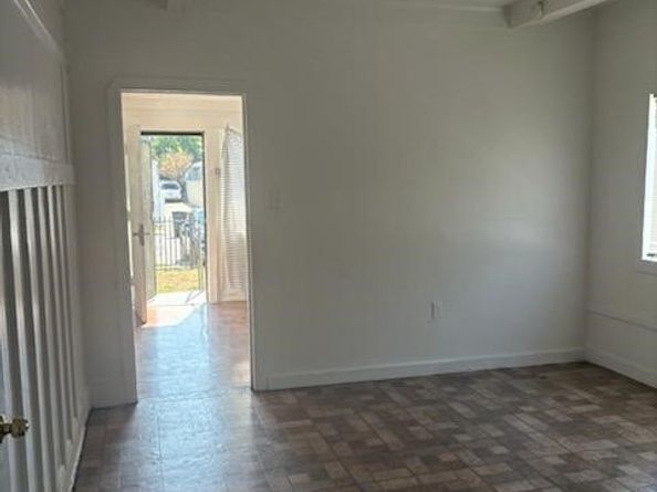 1413 E 77th Street, Los Angeles CA 90001