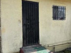 1413 E 77th Street, Los Angeles CA 90001