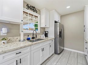 1033 Clintwood, La Puente CA 91744