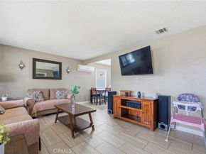 1033 Clintwood, La Puente CA 91744