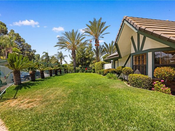 2360 Oakleaf Canyon Road, Walnut CA 91789