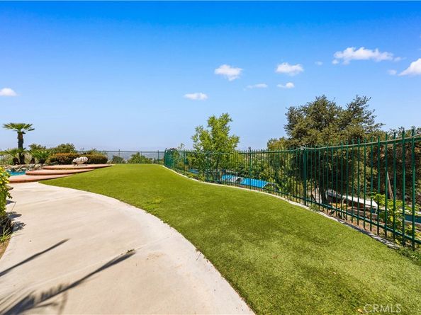 2360 Oakleaf Canyon Road, Walnut CA 91789