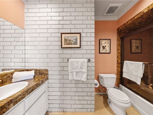 2360 Oakleaf Canyon Road, Walnut CA 91789