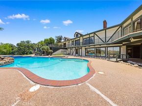 2360 Oakleaf Canyon Road, Walnut CA 91789