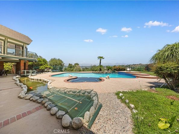 2360 Oakleaf Canyon Road, Walnut CA 91789