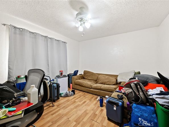 1385 N Marengo Avenue, Pasadena CA 91103