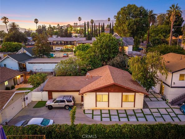 1385 N Marengo Avenue, Pasadena CA 91103