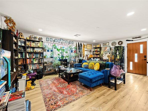 1385 N Marengo Avenue, Pasadena CA 91103