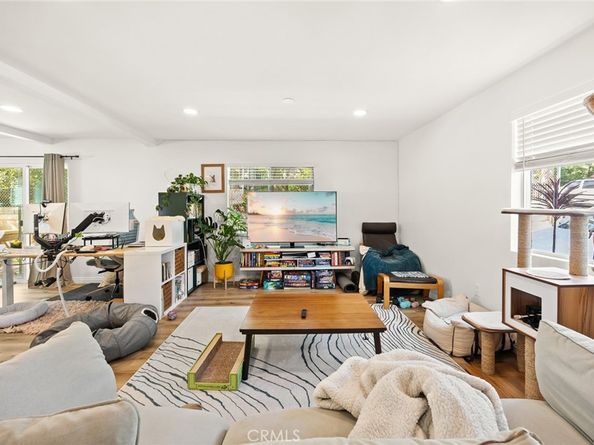 1385 N Marengo Avenue, Pasadena CA 91103
