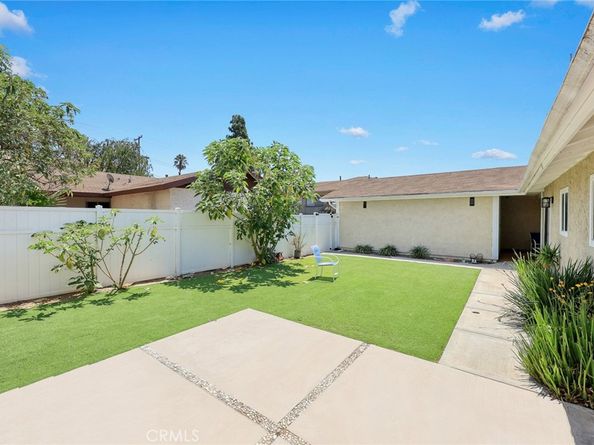 1385 N Marengo Avenue, Pasadena CA 91103