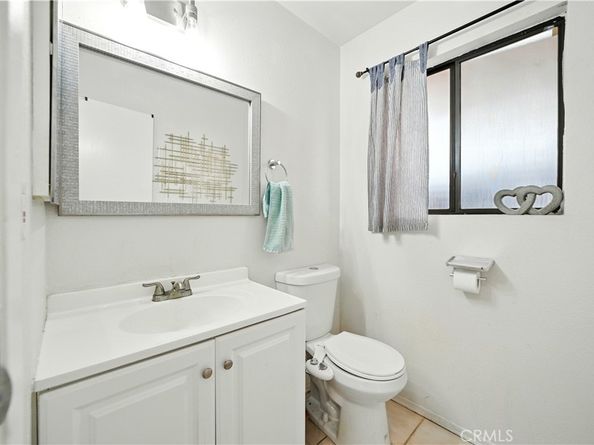 14937 Sherman Way 7, Van Nuys CA 91405