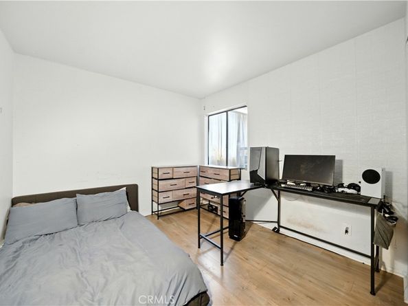 14937 Sherman Way 7, Van Nuys CA 91405