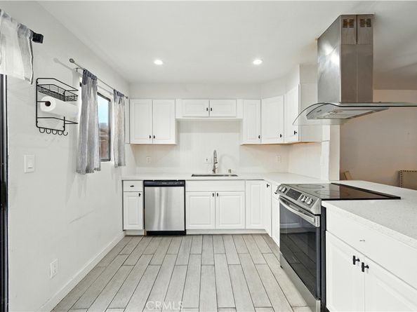 14937 Sherman Way 7, Van Nuys CA 91405