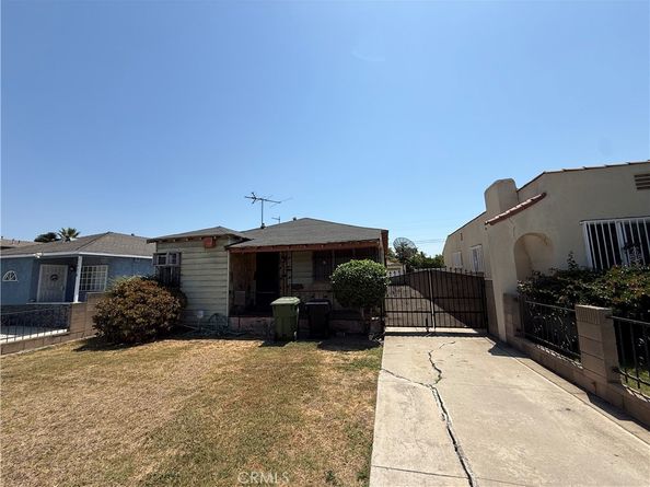 126 E 118th Place, Los Angeles CA 90061