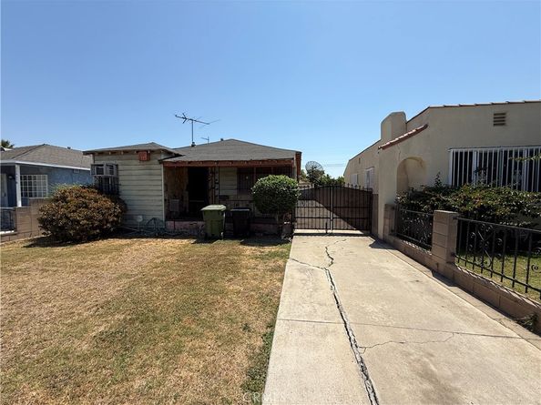 126 E 118th Place, Los Angeles CA 90061