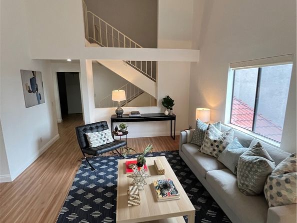 1832 Redcliff Street, Los Angeles CA 90026