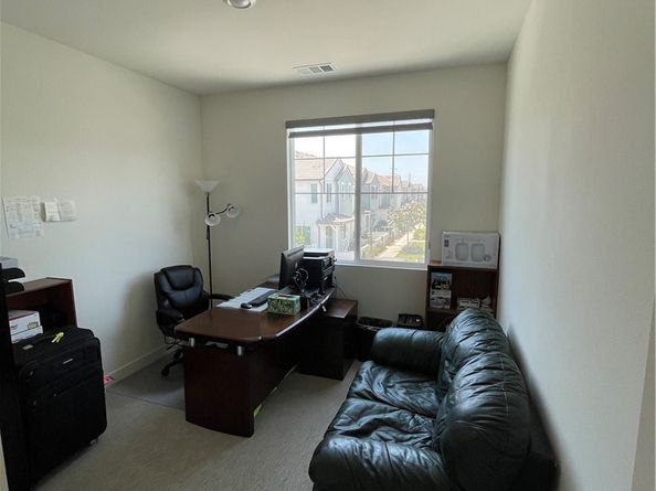 4283 S Hollyhock Paseo 31, Ontario CA 91761