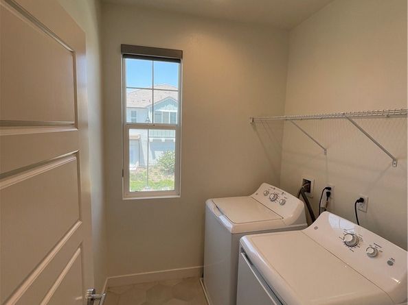 4283 S Hollyhock Paseo 31, Ontario CA 91761