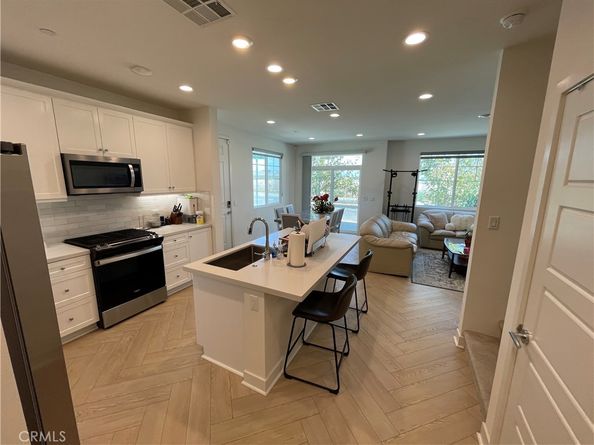 4283 S Hollyhock Paseo 31, Ontario CA 91761