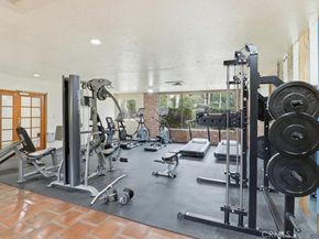 1517 E Garfield 32, Glendale CA 91205