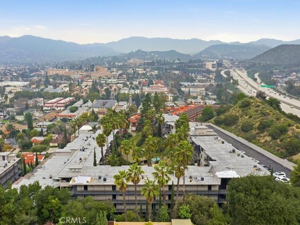 1517 E Garfield 32, Glendale CA 91205