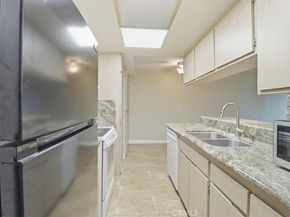 1517 E Garfield 32, Glendale CA 91205