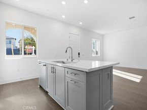 689 Beacon, Irvine CA 92618