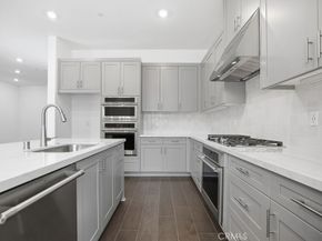 689 Beacon, Irvine CA 92618