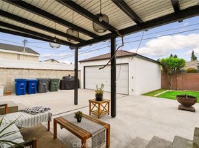 5523 Lakewood Boulevard, Lakewood CA 90712