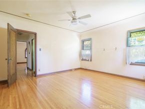 6130 Whitsett Ave, North Hollywood CA 91606