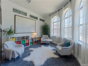 5334 S Victoria Avenue, Los Angeles CA 90043