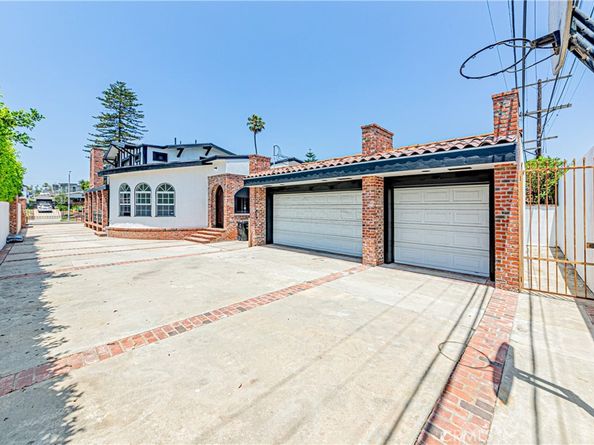 5334 S Victoria Avenue, Los Angeles CA 90043