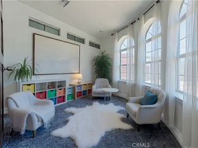 5334 S Victoria Avenue, Los Angeles CA 90043