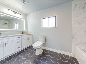 5334 S Victoria Avenue, Los Angeles CA 90043