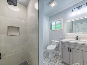 5334 S Victoria Avenue, Los Angeles CA 90043