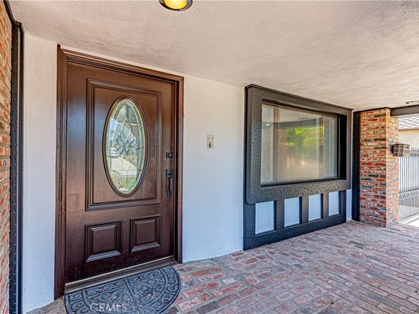 5334 S Victoria Avenue, Los Angeles CA 90043